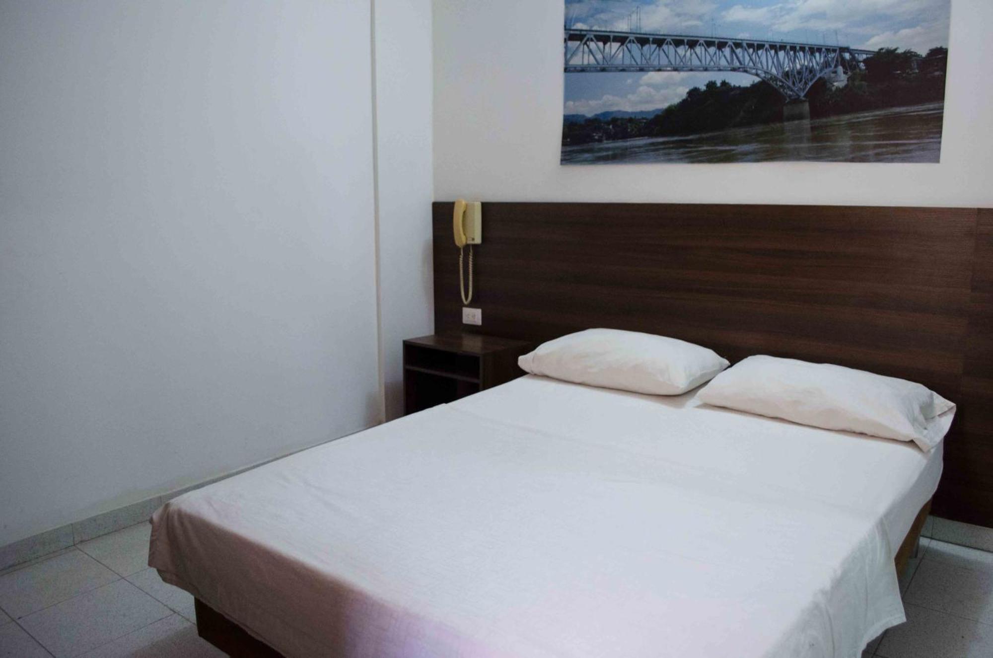 Hotel Elimar Жирардо Екстер'єр фото
